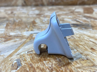 Крепление (крючок) солнцезащитного козырька Volkswagen Passat B7 2014, 2.0 л., дизель, 1K0857561B