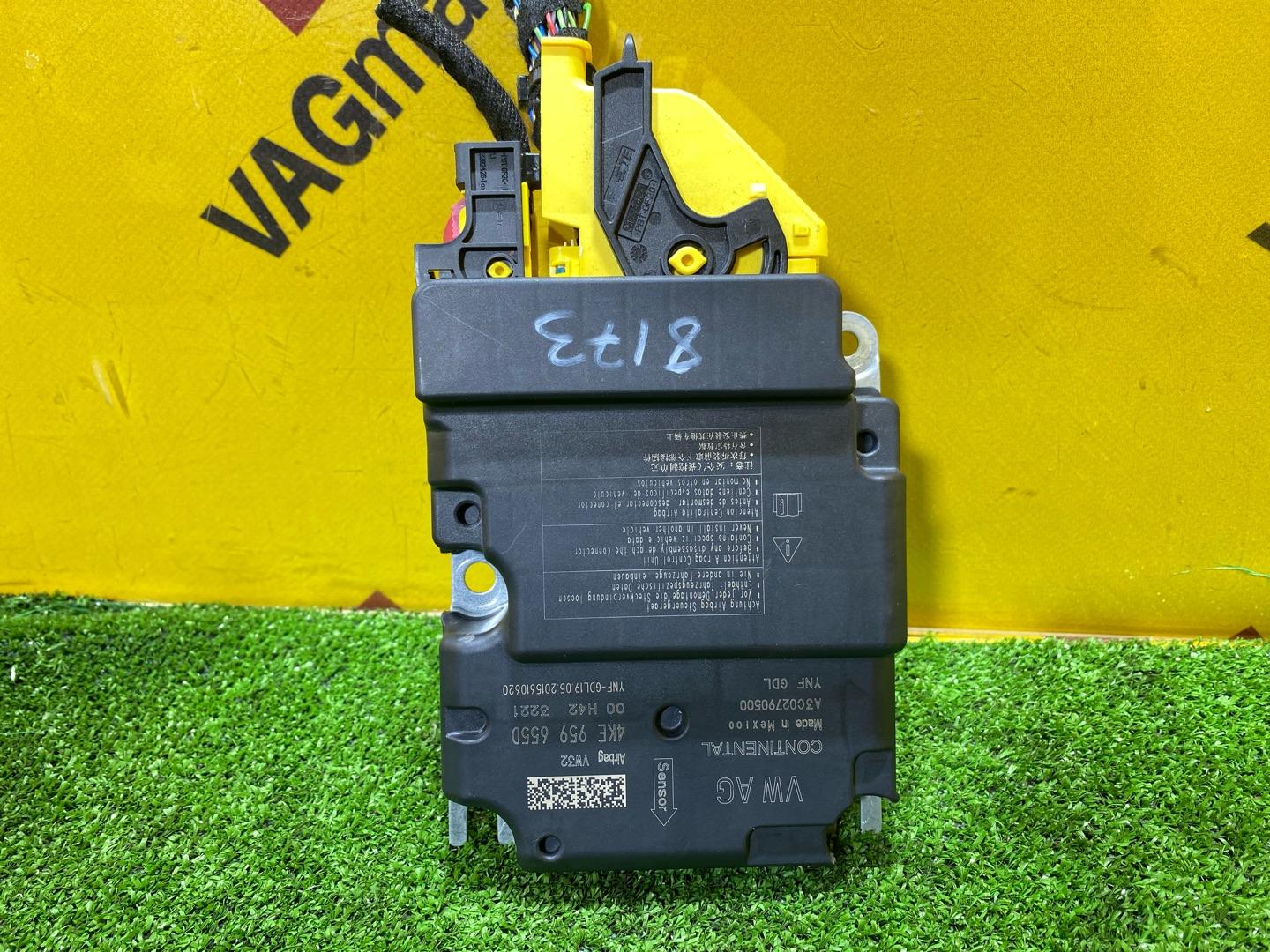 блок AirBag Audi e-tron Sportback 1 поколение 2020, электро, 4KE959655D