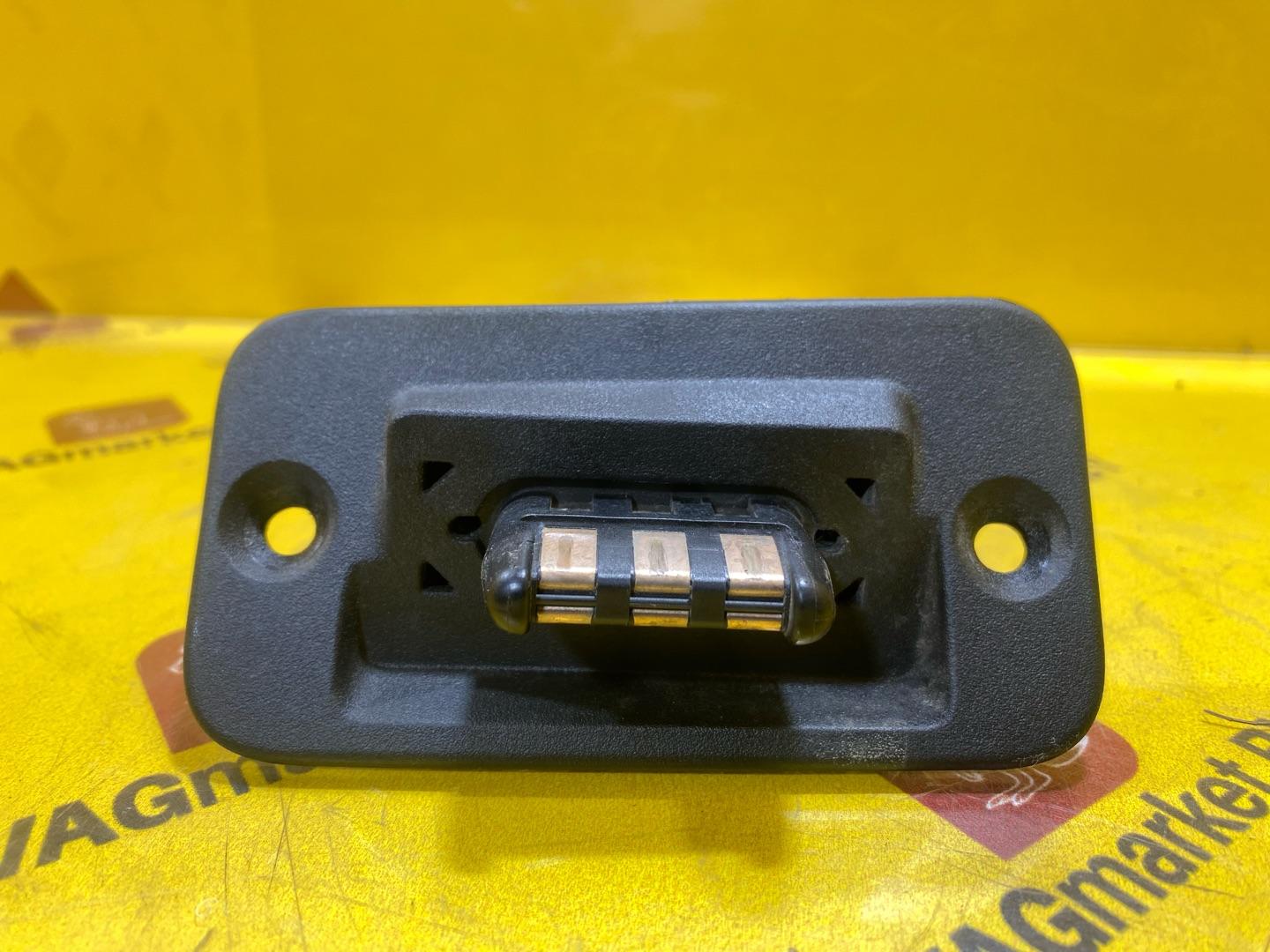выключатель концевой (концевик) Volkswagen Caddy 4 поколение 2018, 2.0 л., дизель, 2K5907497, 2K5907437 - фото №4