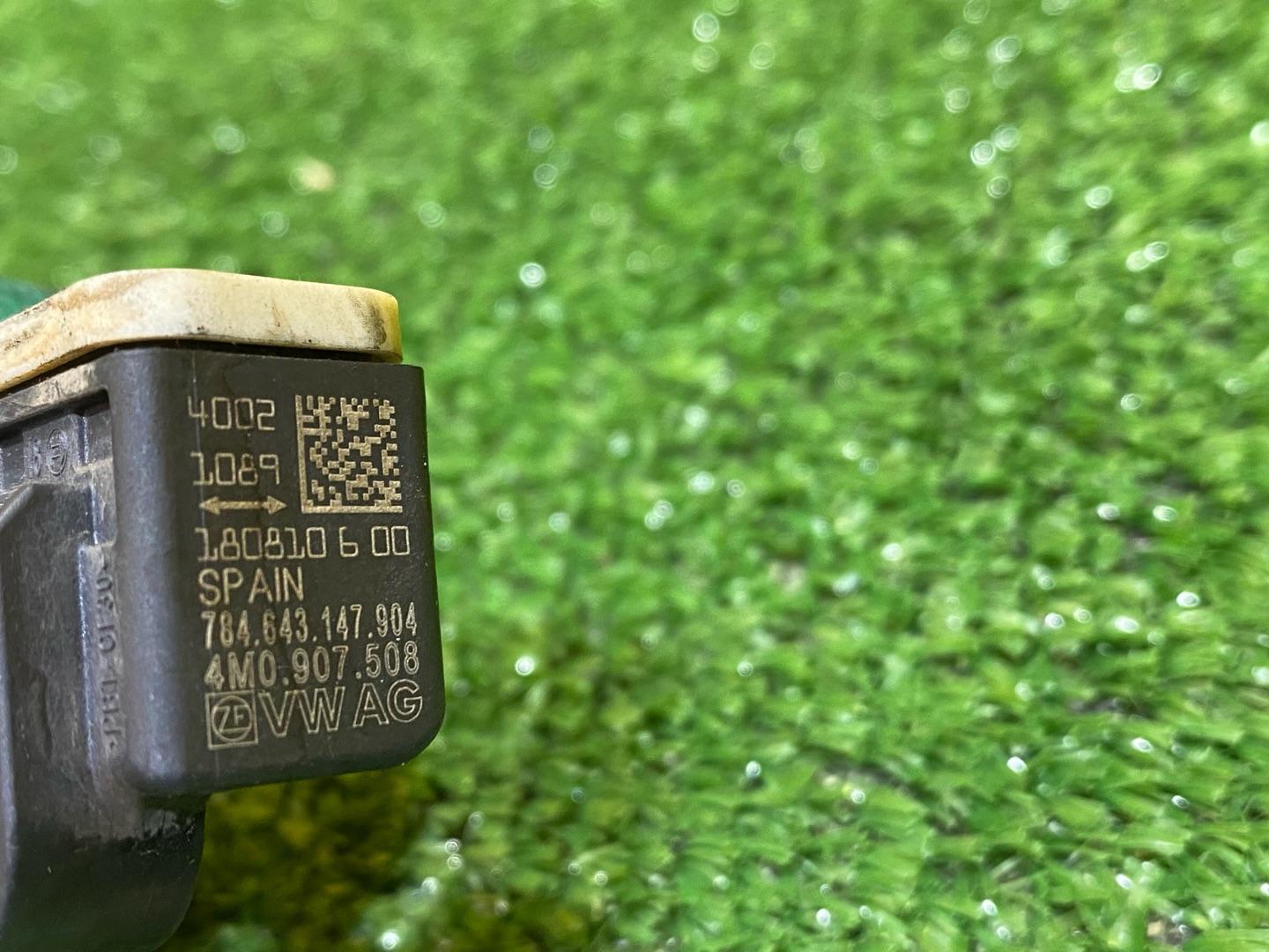 датчик удара Audi A8 D5 2019, 3.0 л., дизель, 4M0907508 - фото №2