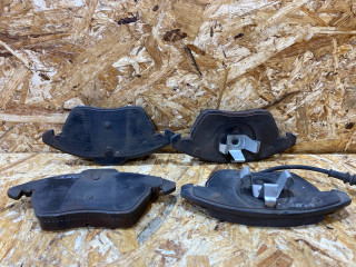 тормозные колодки Volkswagen Passat B7 2014, 2.0 л., дизель, 3C0698151C