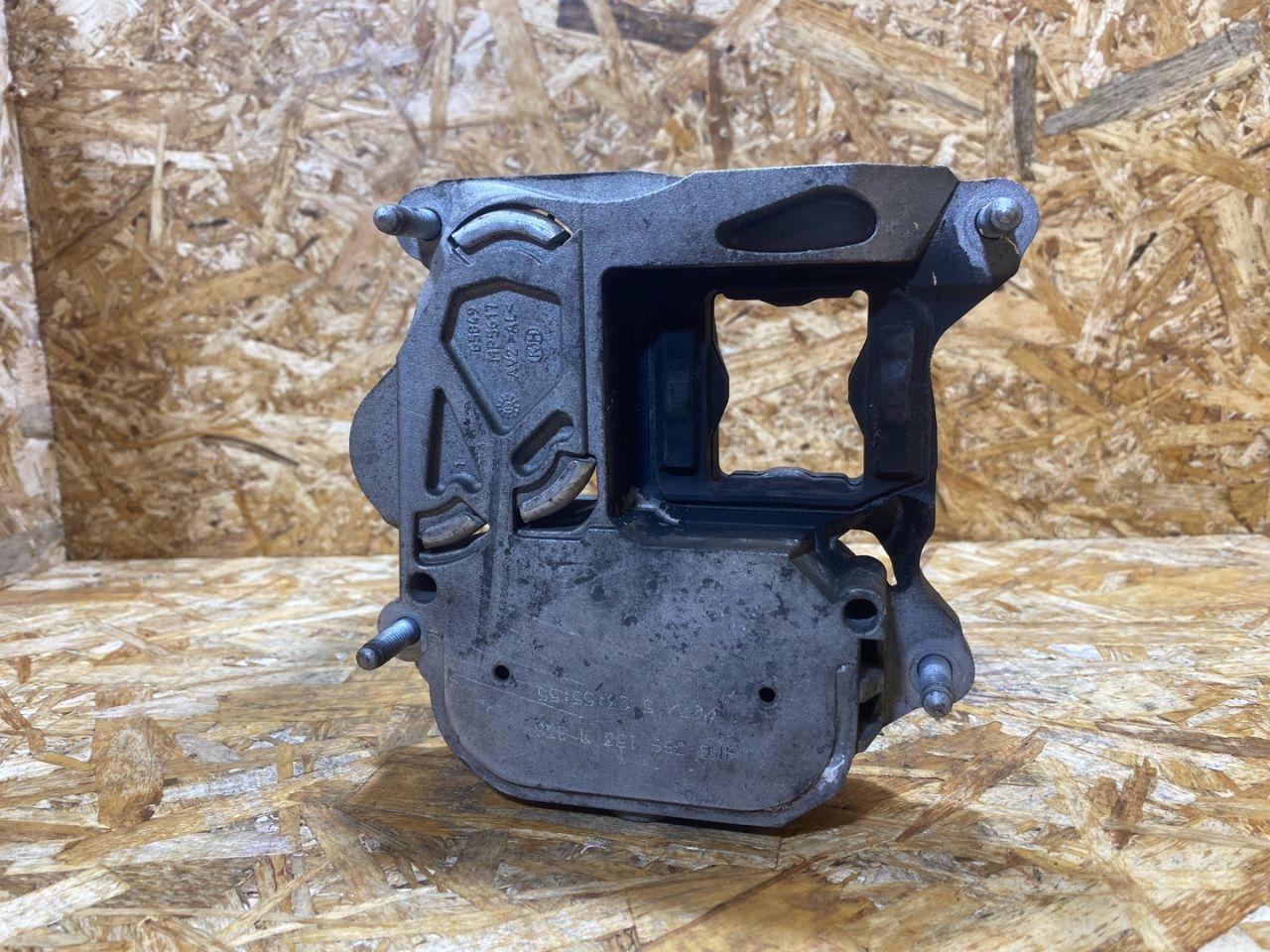 подушка крепления КПП Audi Q7 4M 2016, 3.0 л., дизель, 4M0399153M - фото №1