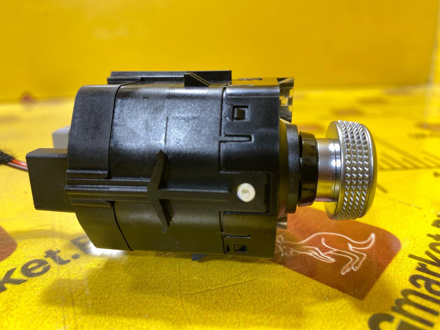 кнопка (выключатель) Audi Q3 F3 2021, 2.0 л., бензин, 83A919616, 83C919600 - фото №5