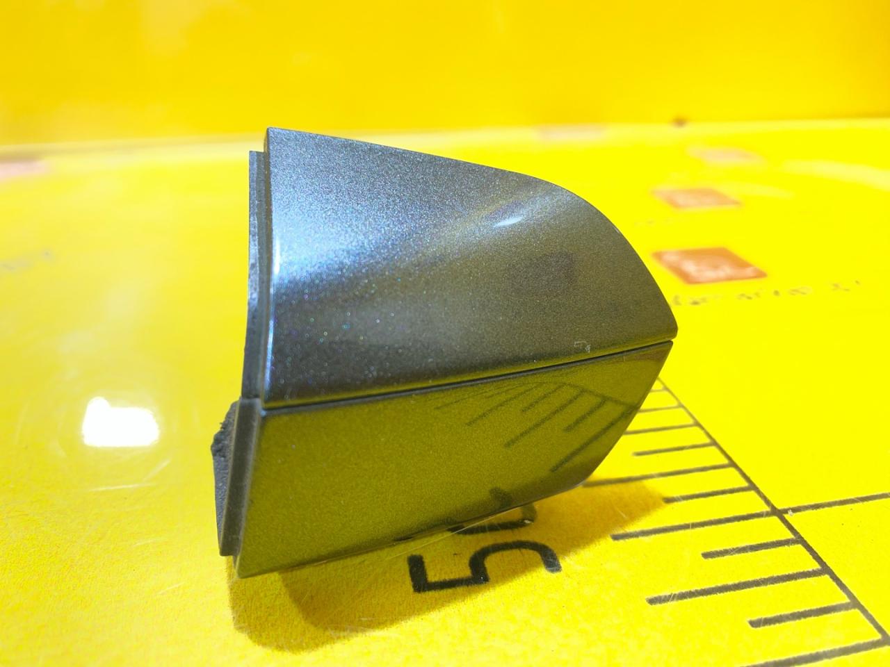 колпачок (заглушка) ручки двери задней левой Audi A8 D5 2019, 3.0 л., дизель, 4N0839875 - фото №1