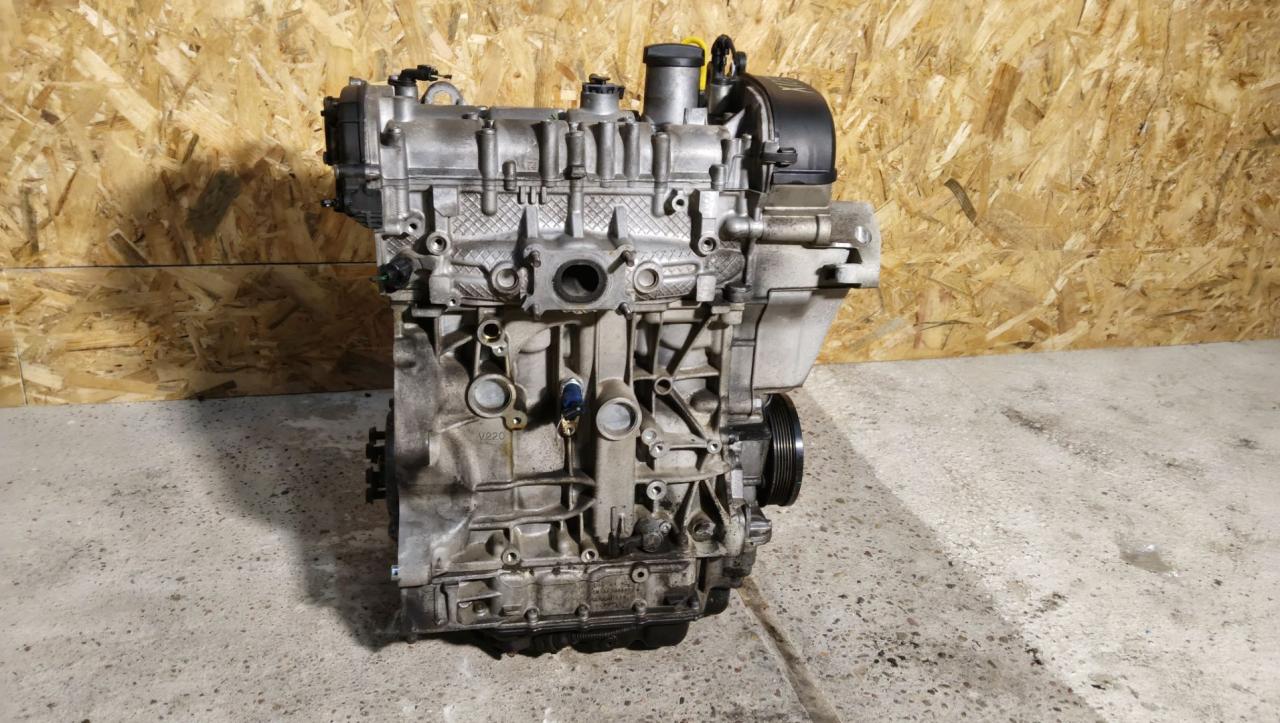 двигатель Volkswagen Caddy 4 поколение 2016, 1.4 л., бензин, CZC, CZCB, 04E100036Q - фото №1