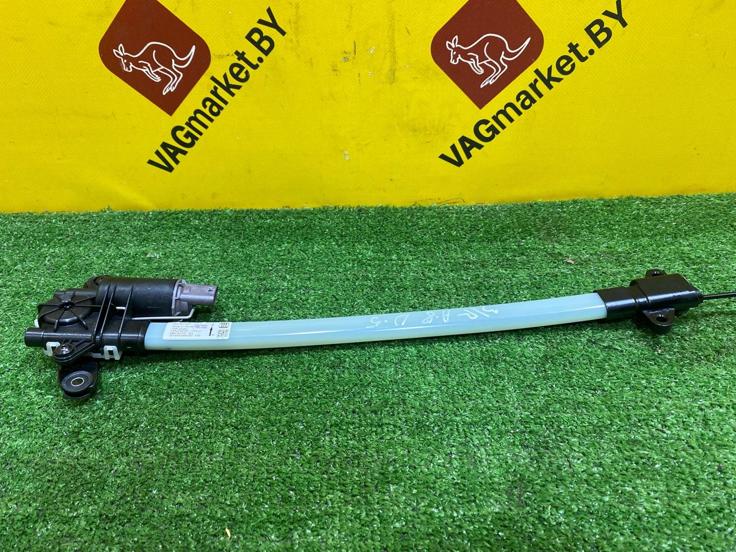 шторка двери Audi A8 D5 2019, 3.0 л., дизель, 4N4861964 - фото №2