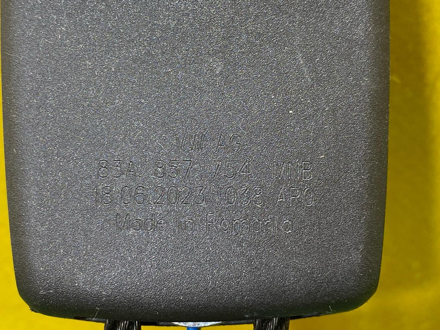 замок ремня безопасности Audi Q3 F3 2023, 2.0 л., бензин, 83A857754 - фото №8