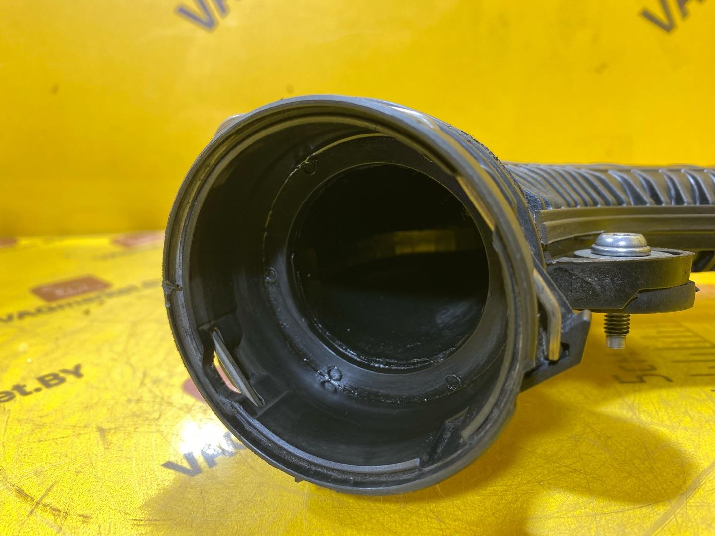 патрубок интеркулера Audi Q3 8U 2012, 2.0 л., бензин, 1K0145840R - фото №5