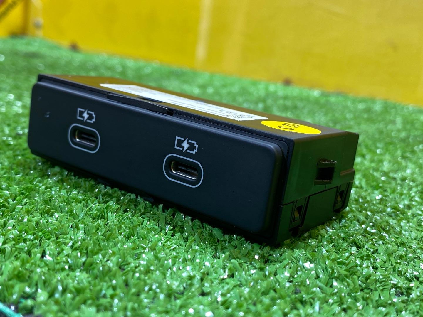 разъем AUX / USB