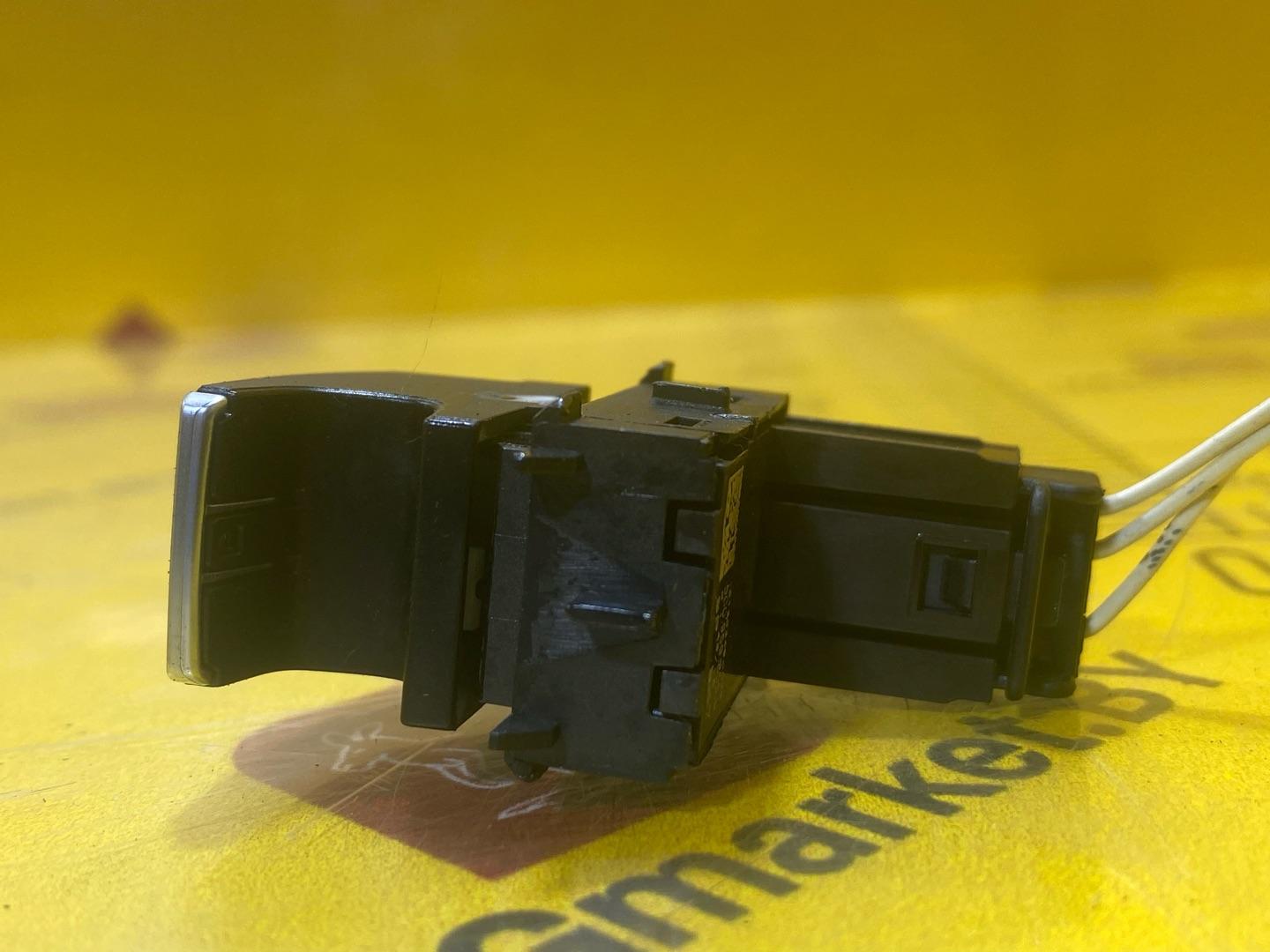 кнопка стеклоподъемника Volkswagen Tiguan 2 поколение 2016, 2.0 л., бензин, 5G0959855L - фото №6