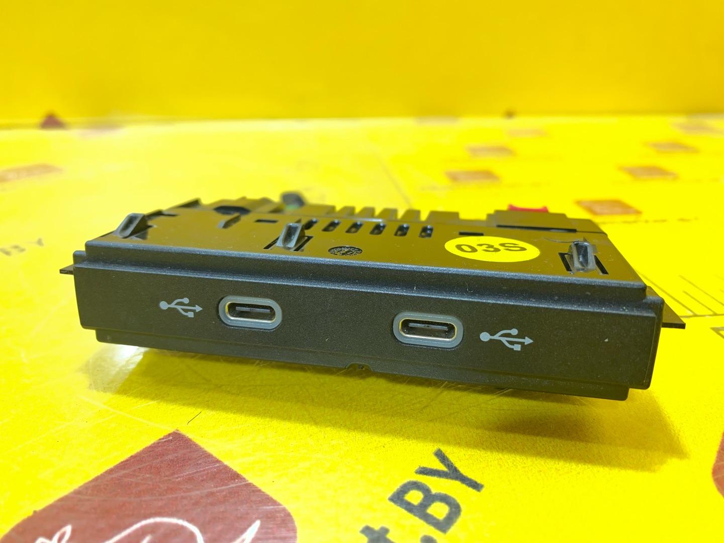 разъем AUX / USB Volkswagen Tiguan 2 поколение 2020, 2.0 л., бензин, 5NA035736