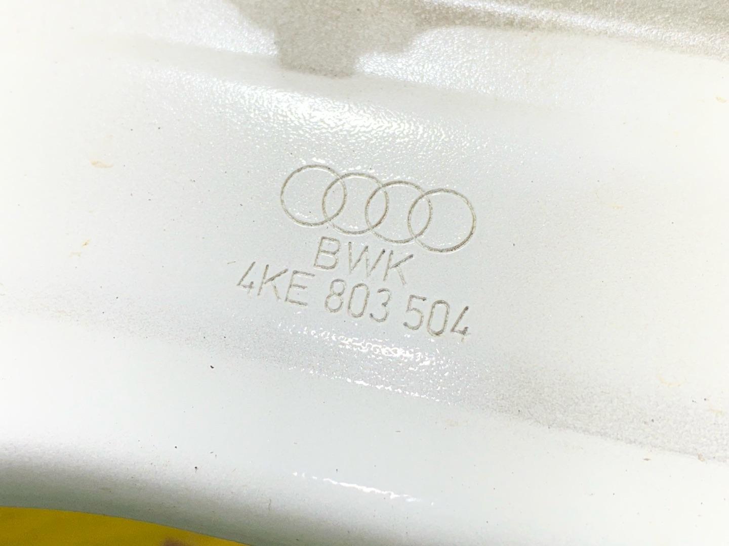 крепление ( кронштейн ) крыла Audi e-tron Sportback 1 поколение 2020, электро, 4KE803504 - фото №7