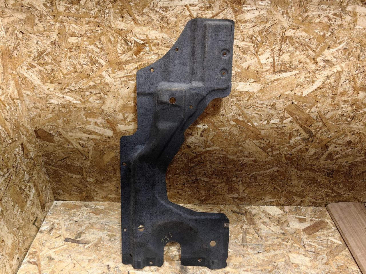 защита днища Audi Q7 4M 2016, 3.0 л., дизель, 4M0825213F - фото №1