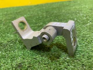 петля двери Skoda Octavia 3 поколение (A7) 2016, 1.8 л., бензин, 7N0831401A