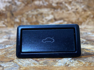 кнопка открытия багажника Volkswagen T-Roc 1 поколение [рестайлинг] 2024, 2.0 л., бензин, 3G0959831B