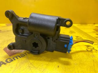 моторчик заслонки печки Volkswagen Tiguan 2 поколение 2016, 2.0 л., бензин, 5Q0907511A