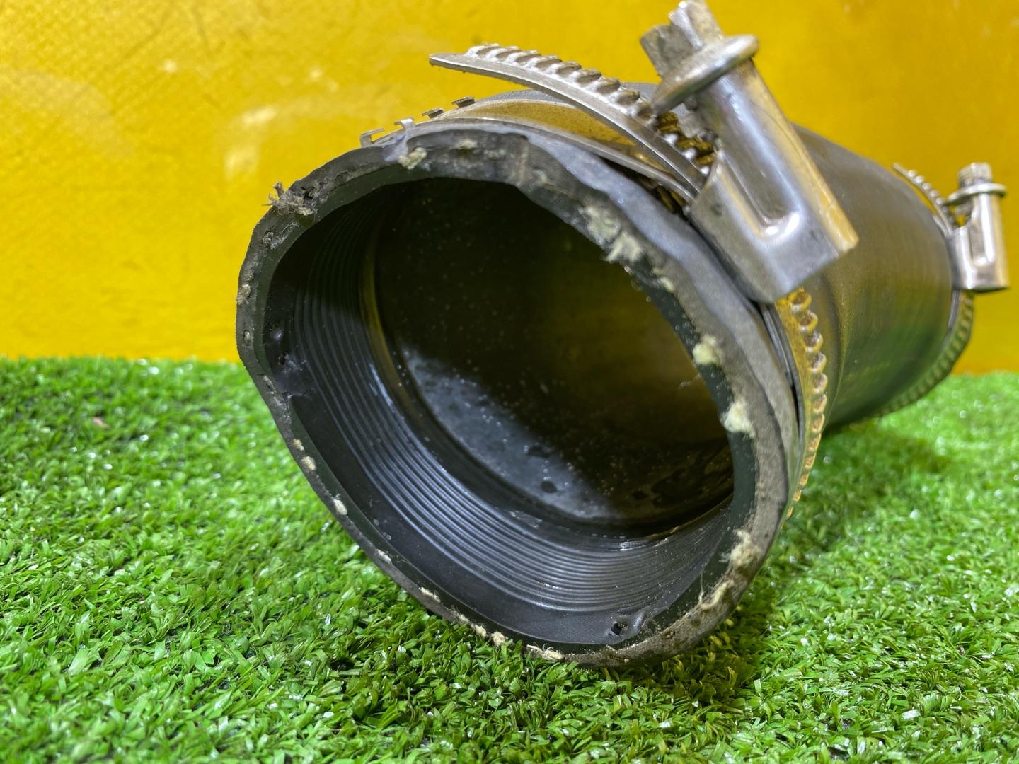 патрубок интеркулера Audi Q3 F3 2023, 2.0 л., бензин, 6C0145838A - фото №5