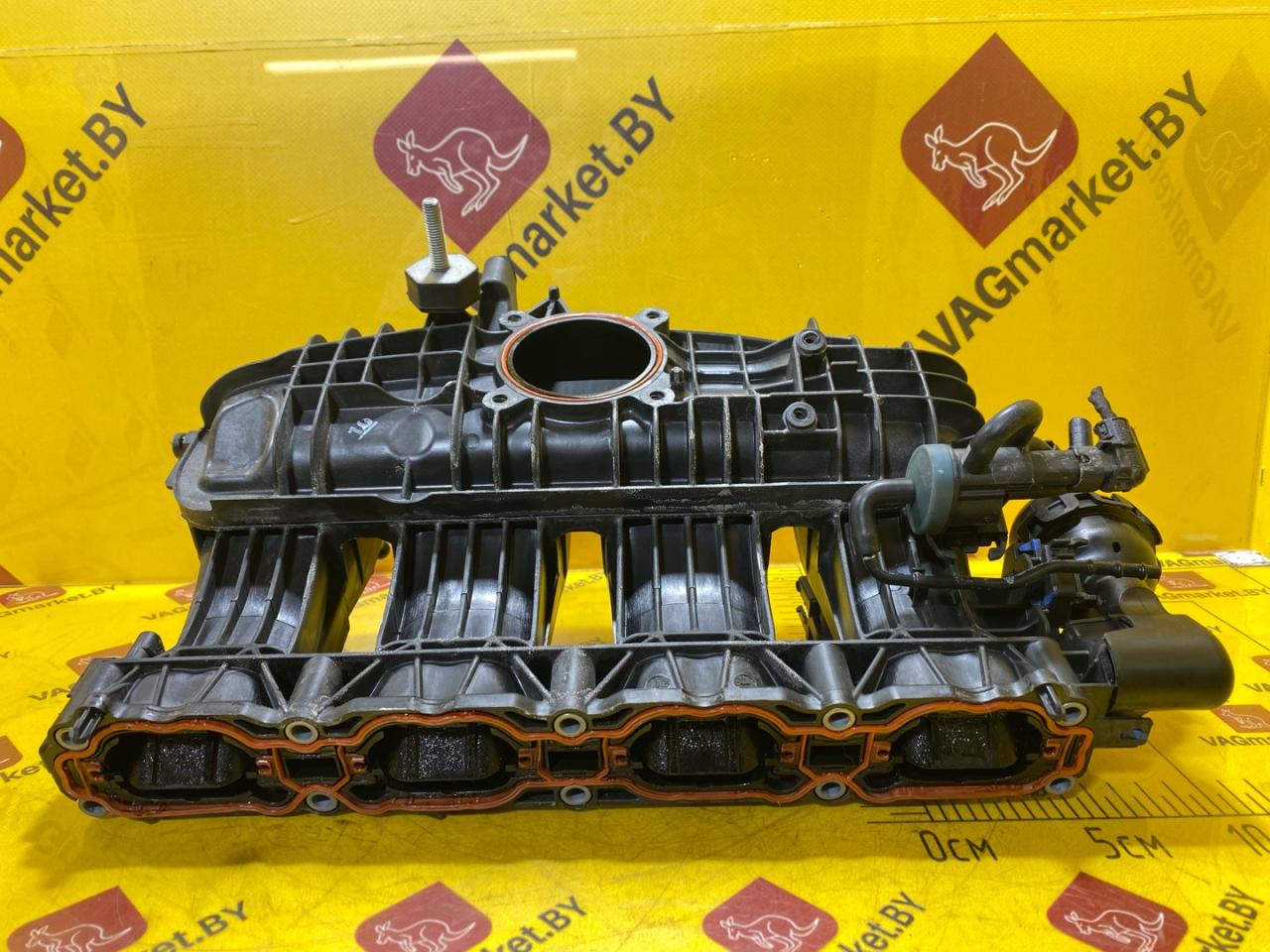 коллектор впускной Volkswagen T-Roc 1 поколение 2022, 2.0 л., бензин, 06L133201DM - фото №1