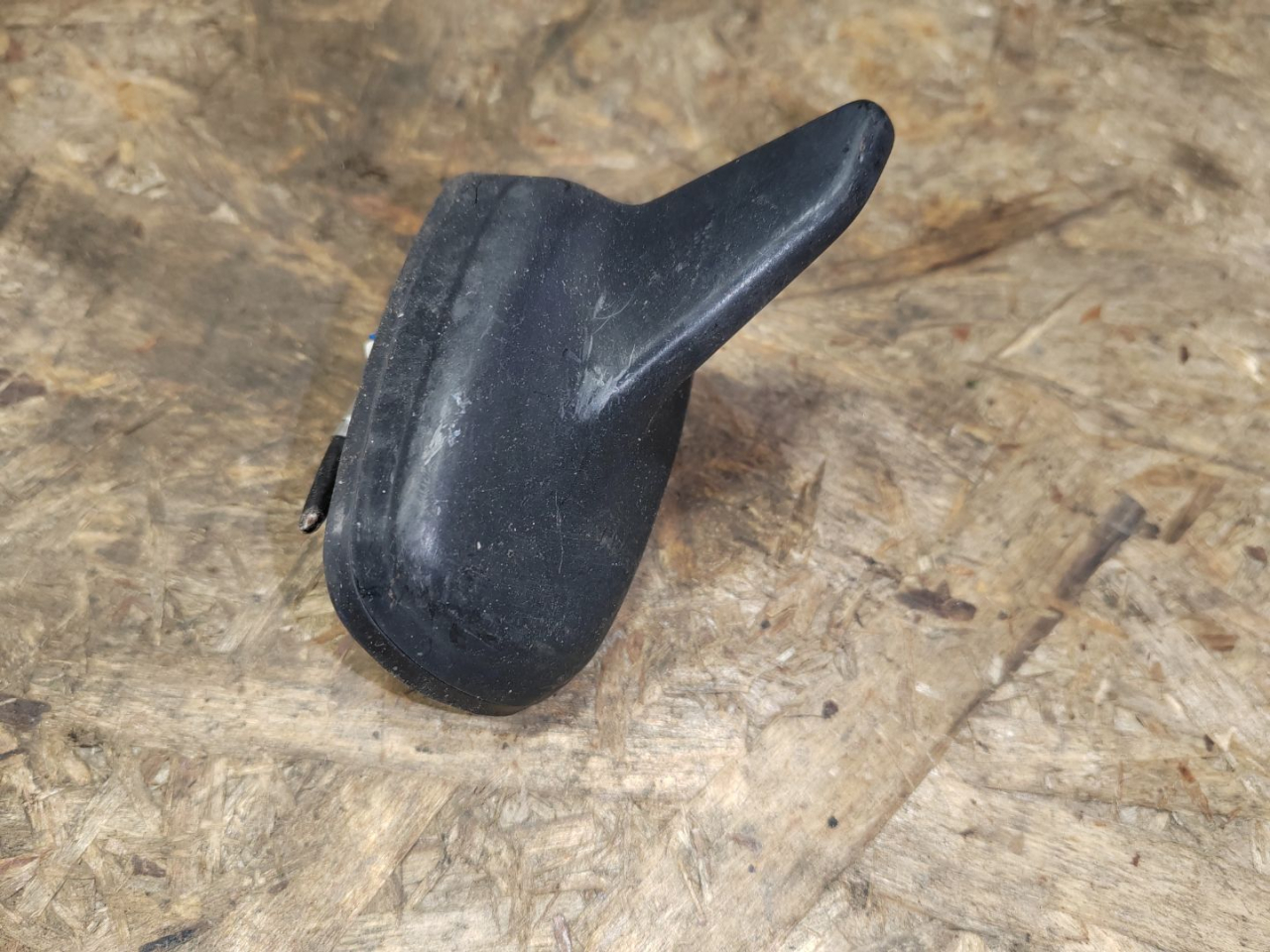 антенна Volkswagen Tiguan 2 поколение 2018, 2.0 л., бензин, 5Q0035507P - фото №1