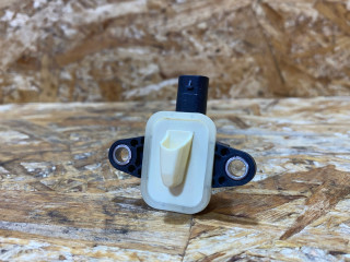 датчик удара Porsche Macan 1 поколение 2016, 3.0 л., дизель, 4H0955557