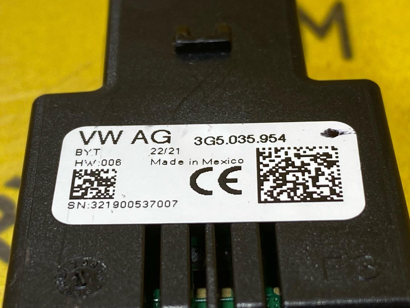 разъем AUX / USB Volkswagen Tiguan 2 поколение 2020, 2.0 л., бензин, 3G5035954 - фото №6