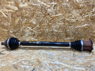 полуось передняя правая (приводной вал, ШРУС) Volkswagen Passat B8 2016, 2.0 л., дизель, 3Q0407272AT