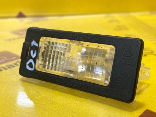 подсветка номера Skoda Octavia 3 поколение (A7) 2016, 1.8 л., бензин, 5N0943021B