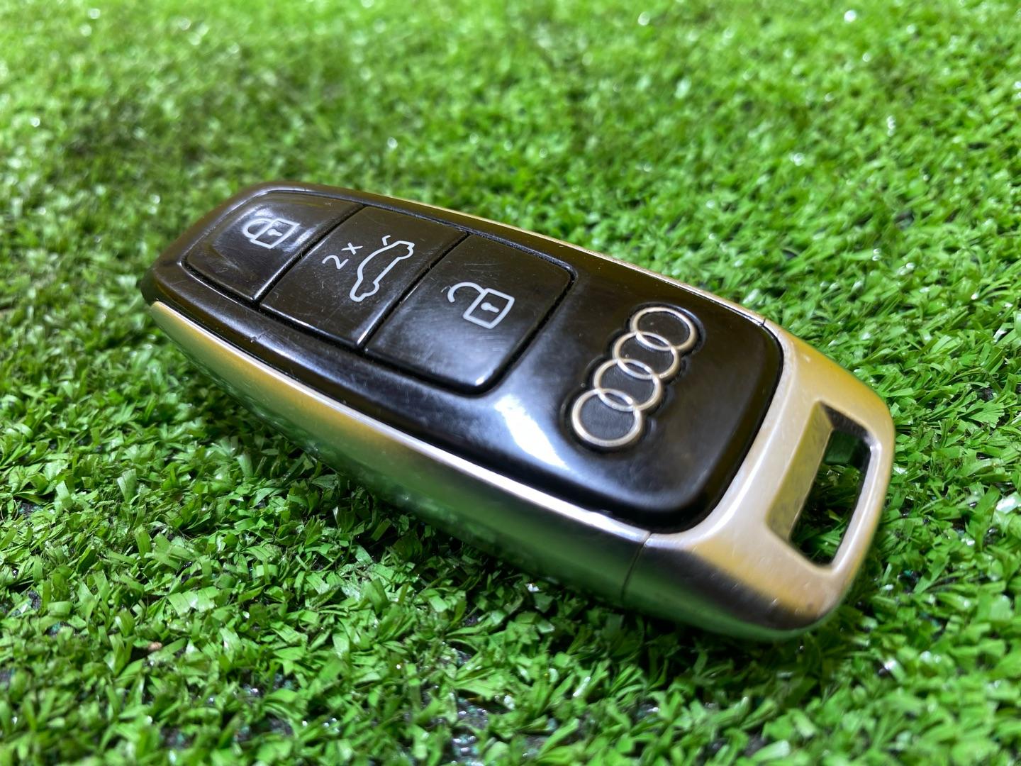 ключ Audi e-tron Sportback 1 поколение 2020, электро, 4N0959754AP