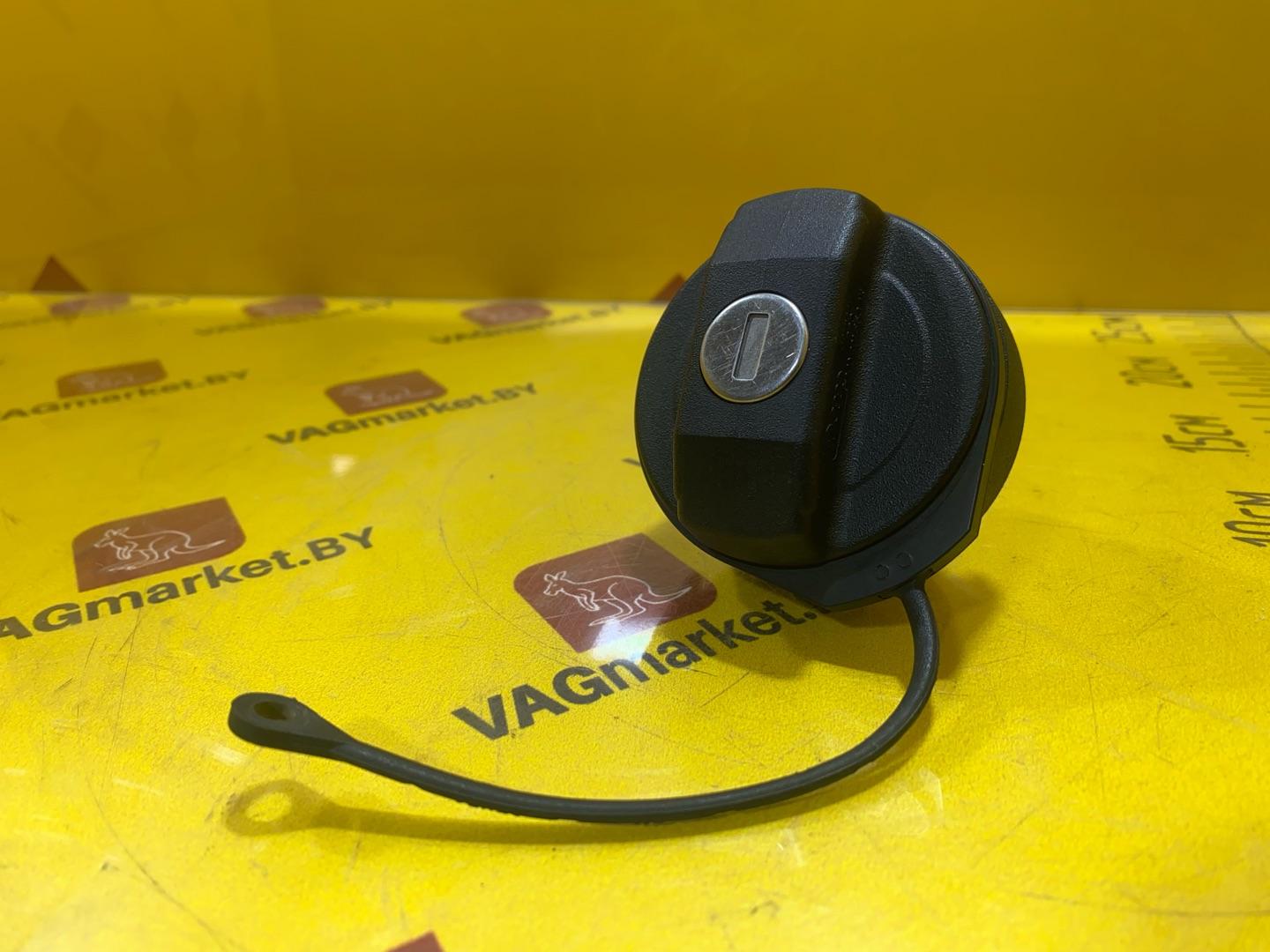 пробка топливного бака Volkswagen Caddy 4 поколение 2018, 2.0 л., дизель, 1J0201553AK