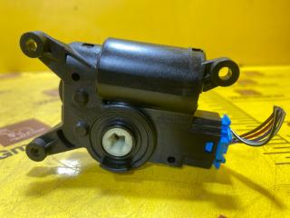 моторчик заслонки печки Volkswagen Tiguan 2 поколение 2016, 2.0 л., бензин, 5Q0907511L