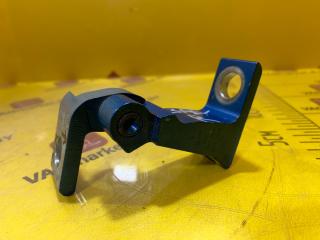 петля двери Volkswagen Tiguan 2 поколение 2016, 2.0 л., бензин, 8V5833404C