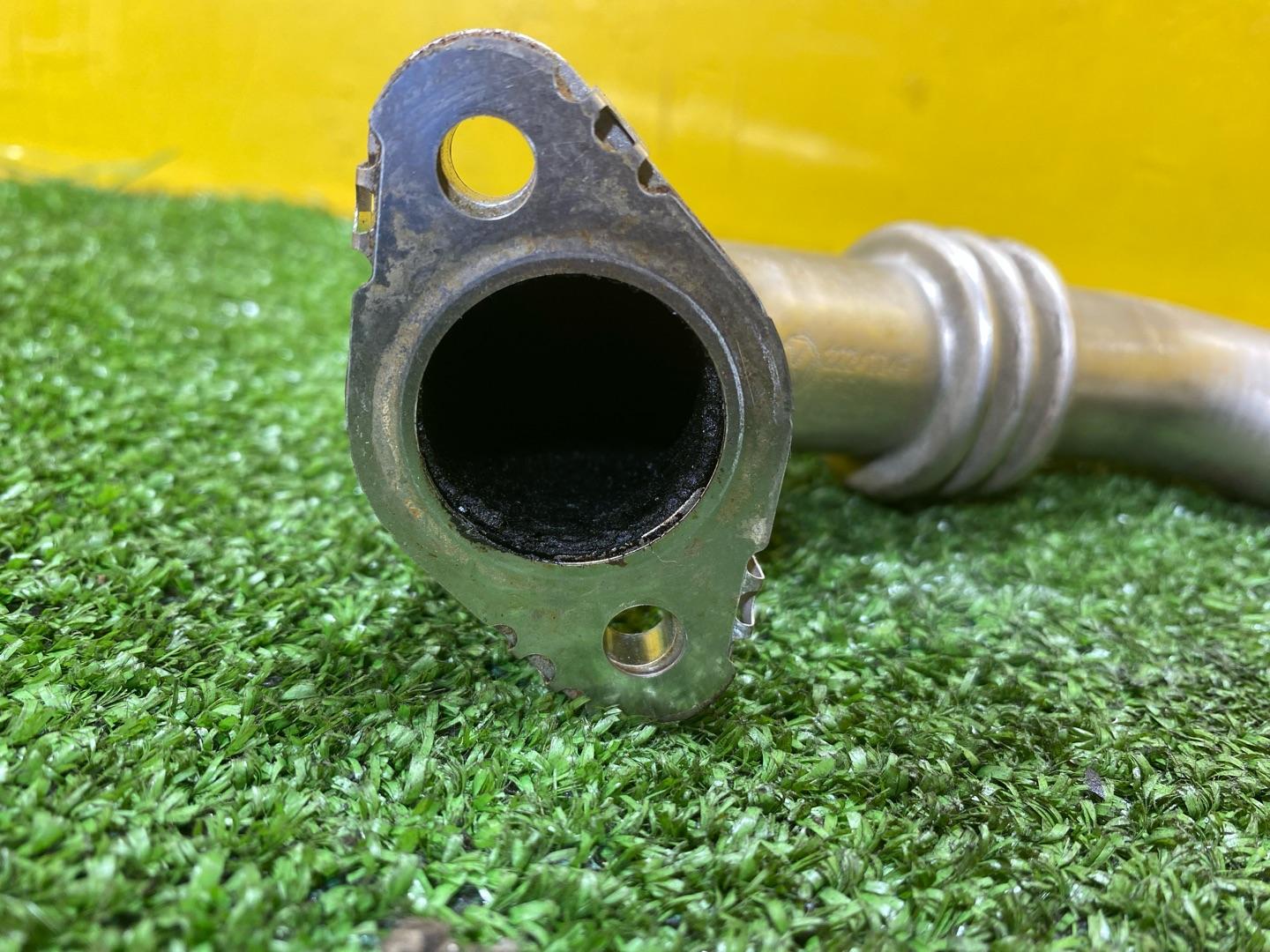 трубка системы рециркуляции EGR Volkswagen Amarok 1 поколение 2H 2012, 2.0 л., дизель, 03L131521D - фото №5