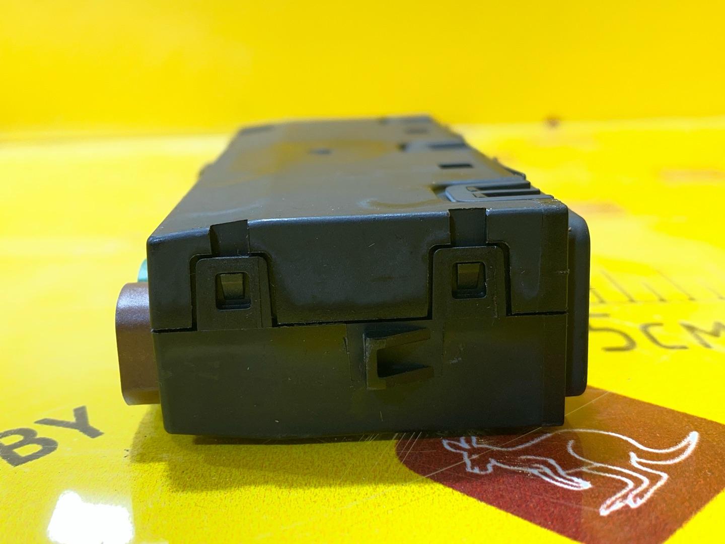 разъем AUX / USB Audi A8 D5 2019, 3.0 л., дизель, 4N0035736A - фото №8