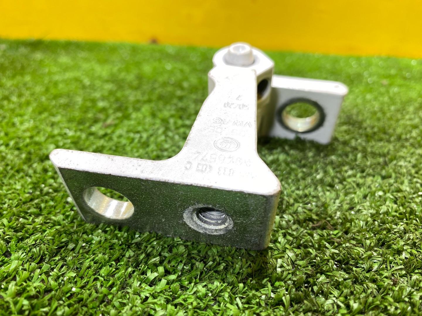 петля двери Audi Q3 Sportback F3 2021, 2.0 л., бензин, 8V5833403C - фото №6