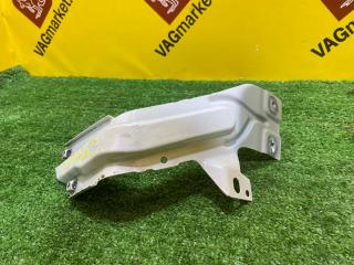 крепление ( кронштейн ) крыла Volkswagen Caddy 4 поколение 2018, 2.0 л., дизель, 2K5821136