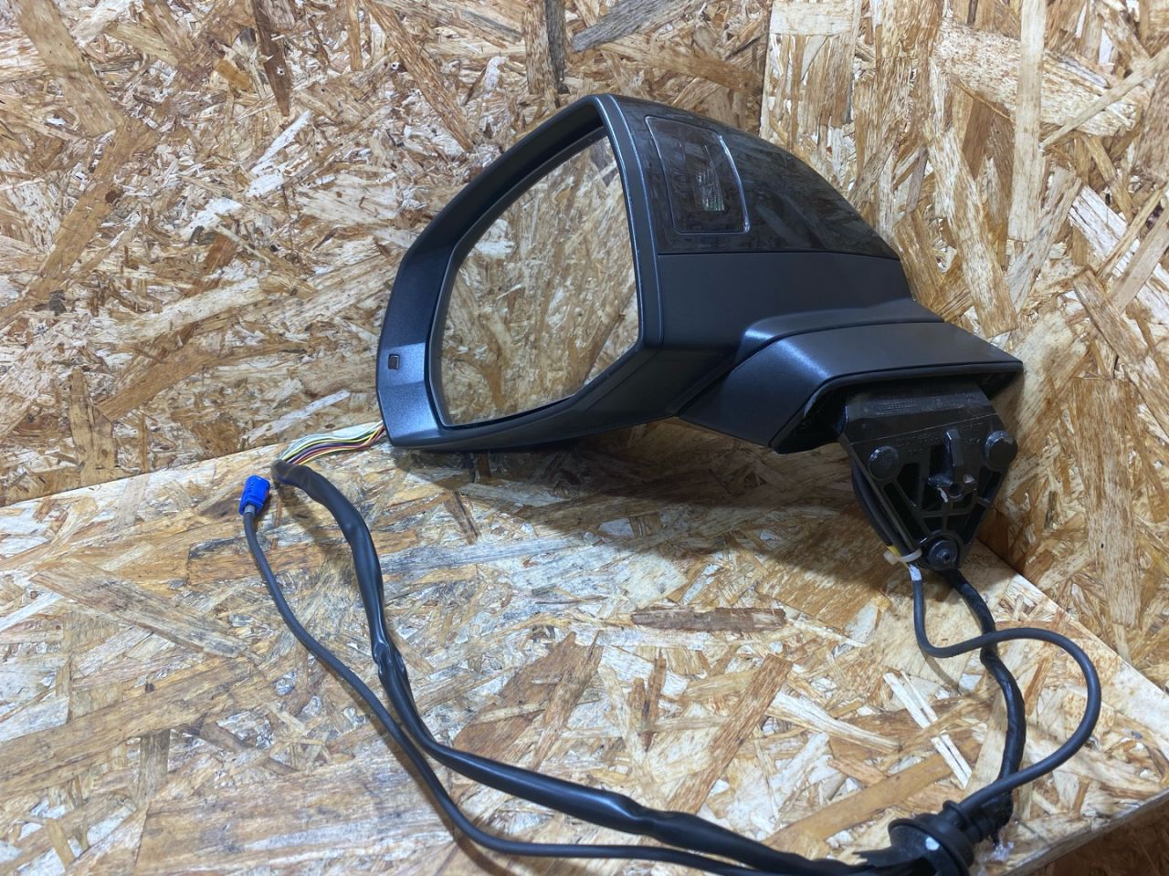 зеркало наружное левое Audi Q7 4M 2016, 3.0 л., дизель, 4M2857409L - фото №1