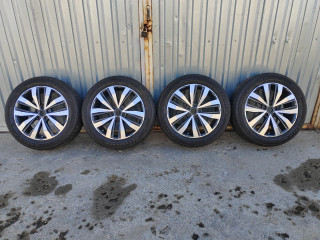 диск литой Volkswagen Amarok 1 поколение 2H [рестайлинг] 2018, 3.0 л., дизель, 2H6601025F