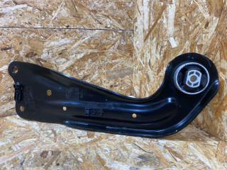 рычаг задний левый Volkswagen Passat B8 2016, 2.0 л., дизель, 5Q0505223D