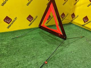 знак аварийной остановки Audi Q3 F3 (2018 - 2026), 8K0860251B