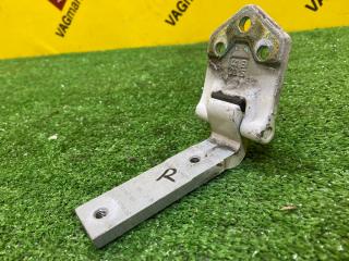 петля двери Volkswagen Caddy 4 поколение 2016, 1.4 л., бензин, 2K5827152