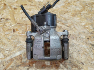 суппорт задний правый Volkswagen Passat B7 2014, 2.0 л., дизель, 5N0615404