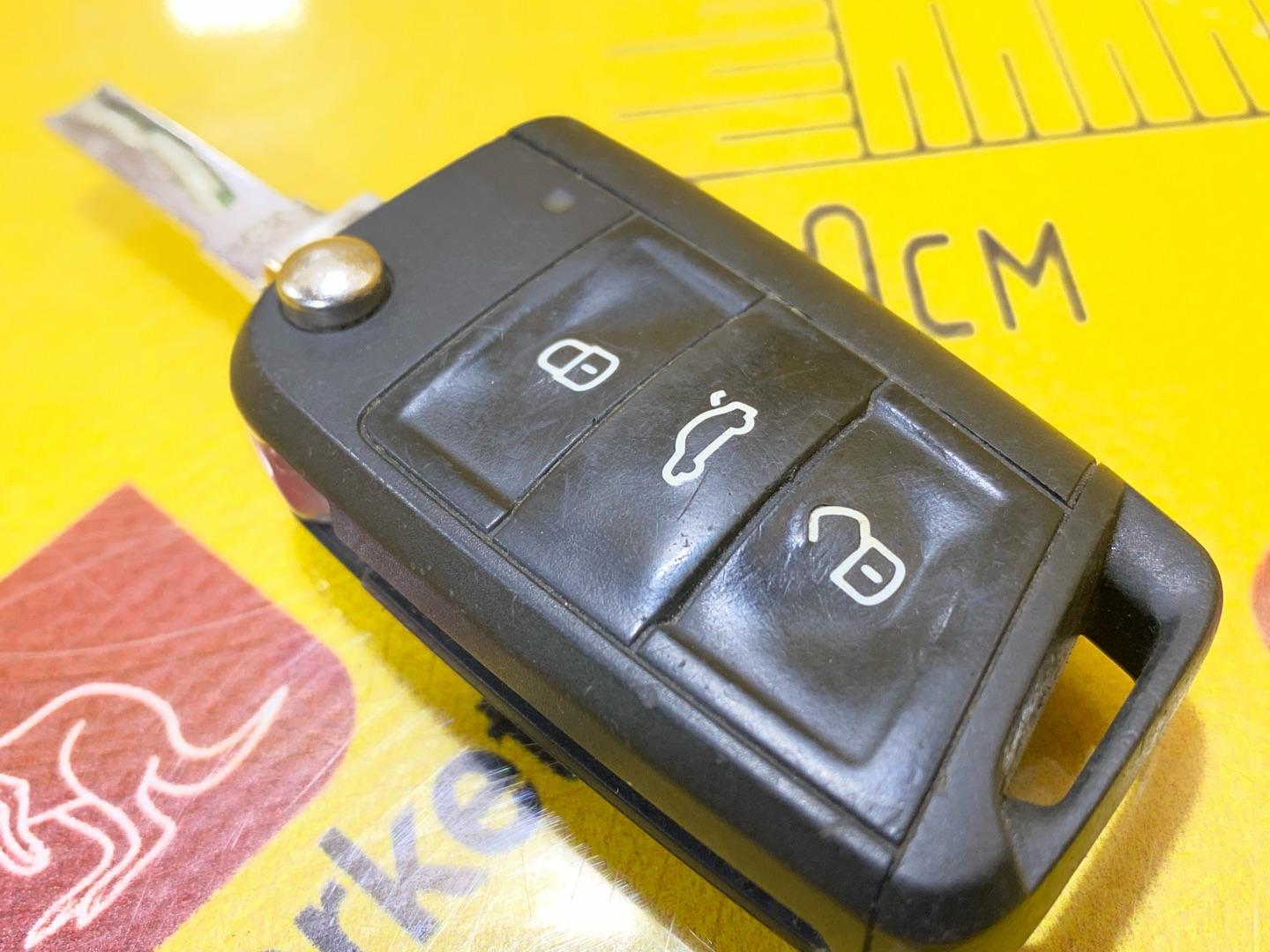 ключ Skoda Octavia 3 поколение (A7) 2016, 1.8 л., бензин, 5E0959752A - фото №4