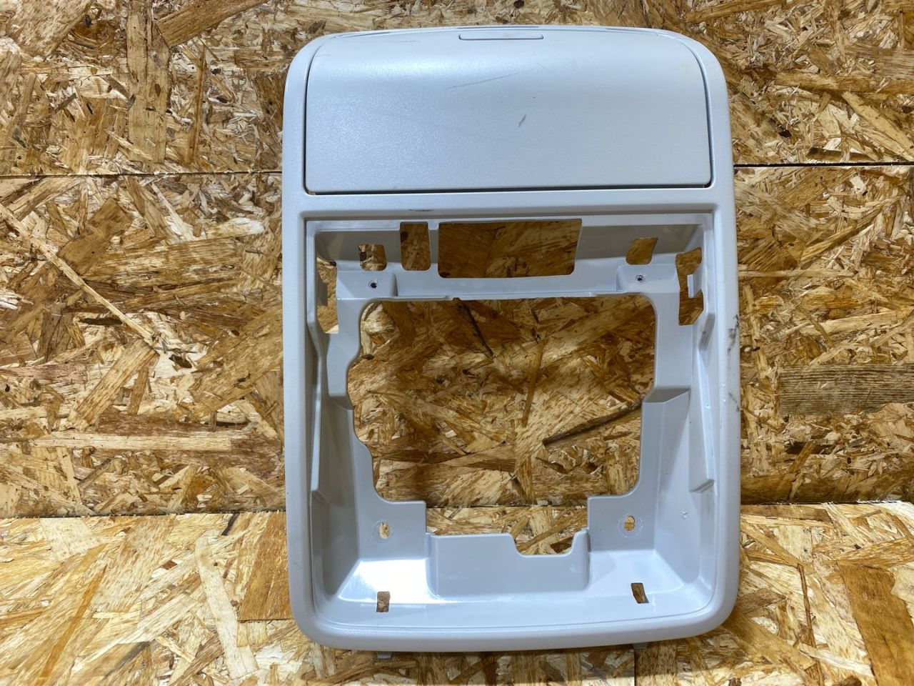 очечник Volkswagen Passat B7 2014, 2.0 л., дизель, 1K0868837E - фото №1