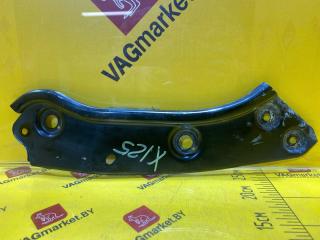 крепление фары правой Volkswagen Caddy 4 поколение 2016, 1.4 л., бензин, 1T0805932A