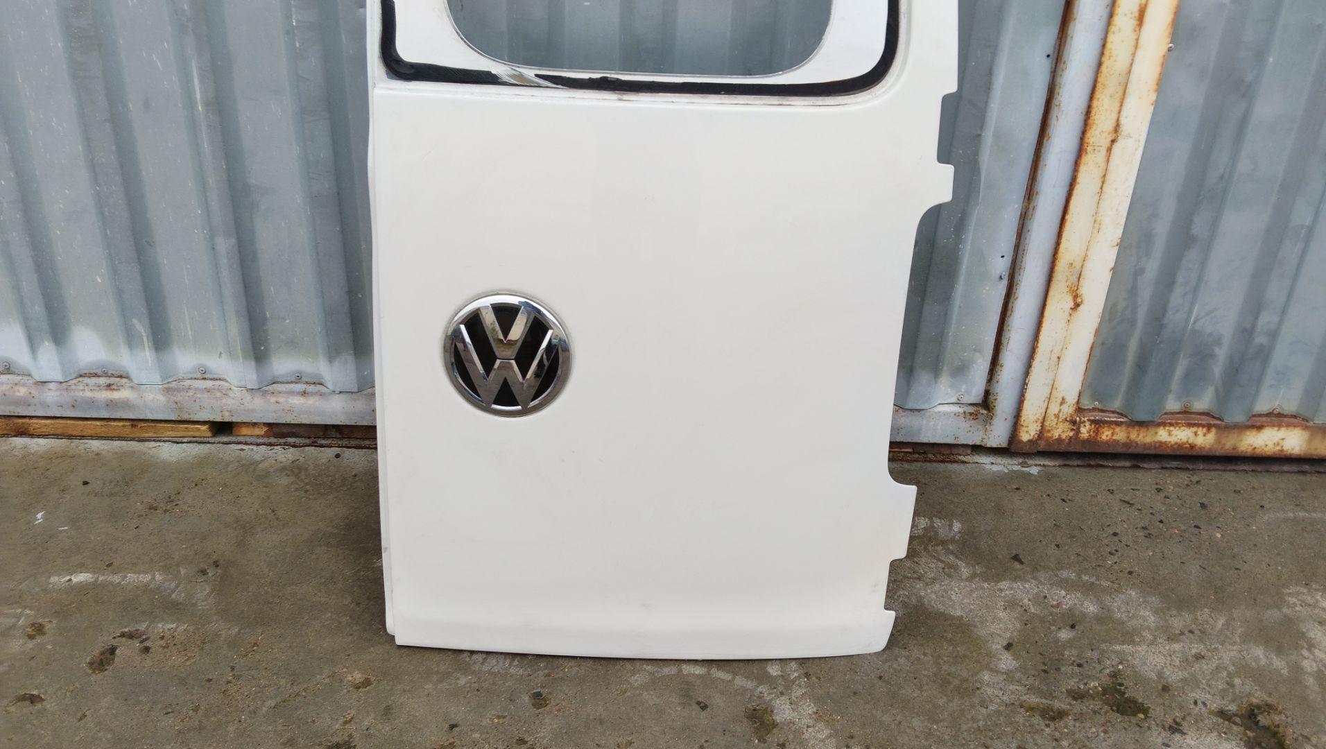дверь задняя распашная правая Volkswagen Caddy 4 поколение 2018, 2.0 л., дизель, 2K0827092G - фото №3