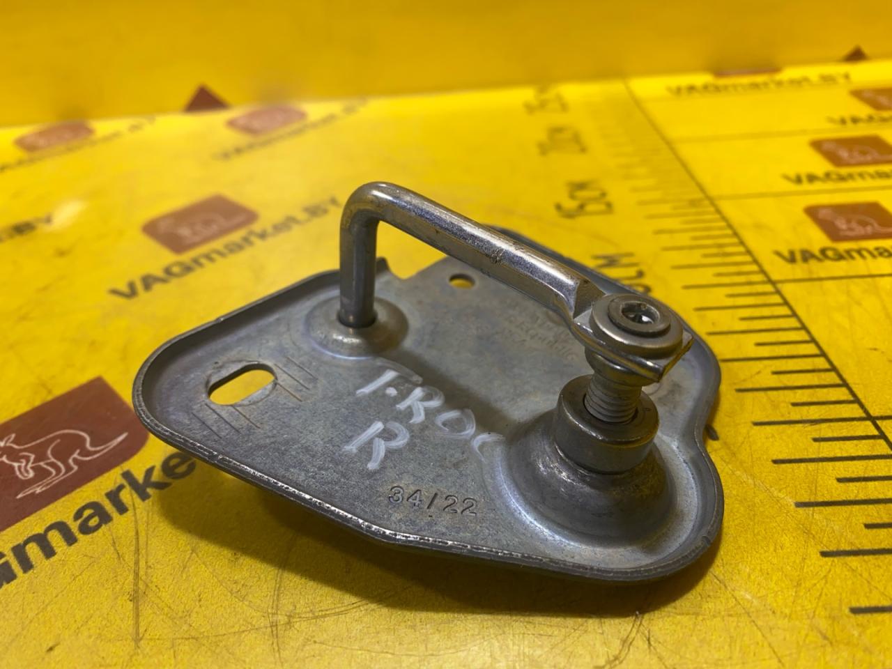 замок капота Volkswagen T-Roc 1 поколение 2022, 2.0 л., бензин, 3V0823185A - фото №1