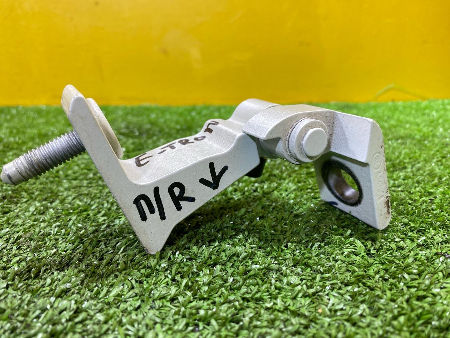 петля двери Audi e-tron Sportback 1 поколение 2020, электро, 80A831404B