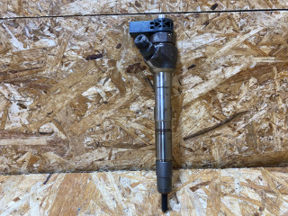 форсунка Volkswagen Passat B8 2016, 2.0 л., дизель, 04L130277AE