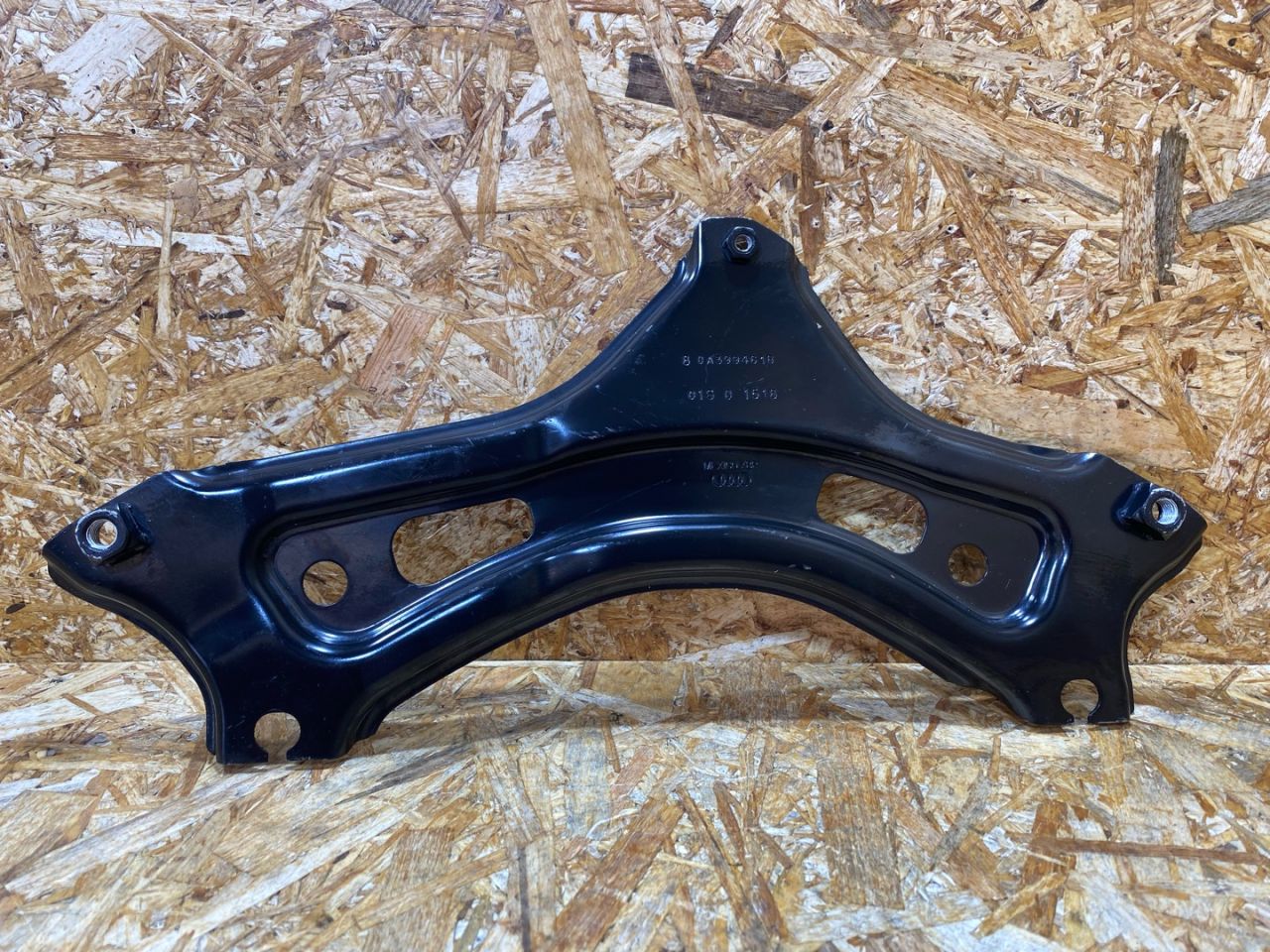 кронштейн (крепление) Audi Q5 FY 2018, 2.0 л., дизель, 80A399461B - фото №1