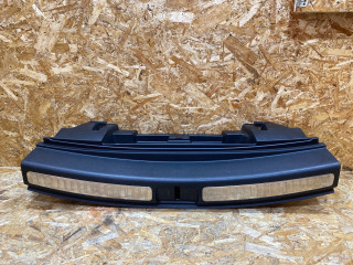 накладка внутренняя на заднюю панель кузова Porsche Macan 1 поколение 2016, 3.0 л., дизель, 95B864483D